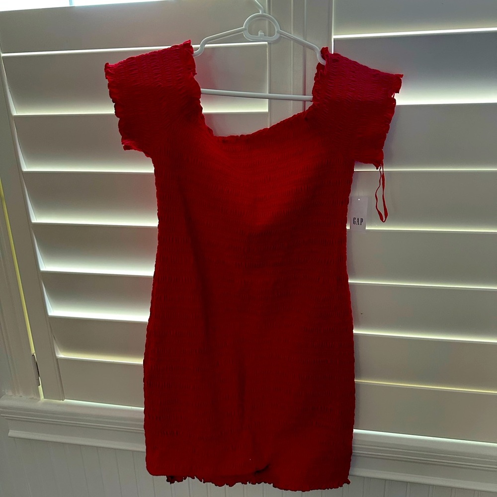 GAP NWT petite S petite pink off the shoulder smocked dress